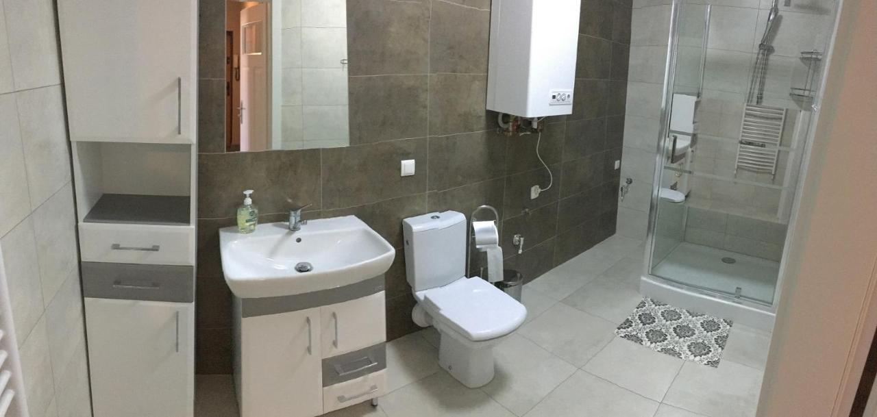 Apartament Kleopatra Gniezno Kültér fotó
